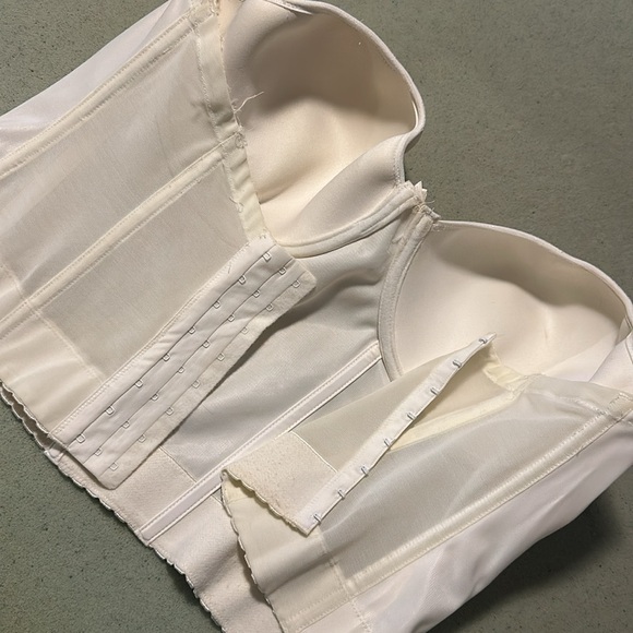 Corset White Shapewear - Picture 3 of 5